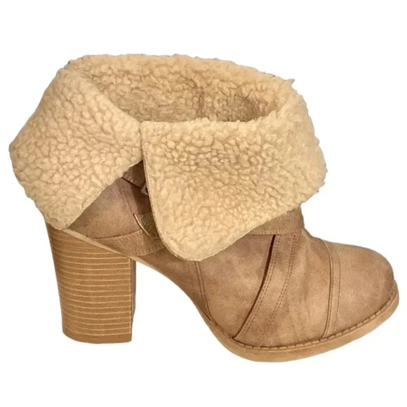 SHOE DAZZLE | Jamie Taupe Ankle Booties Fleece Lined, Chunky Block Heel Size 9.5 - Picture 1 of 8